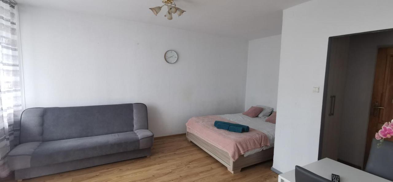 Ferienwohnung Kawalerka Z Balkonem 27 Częstochowa Exterior foto